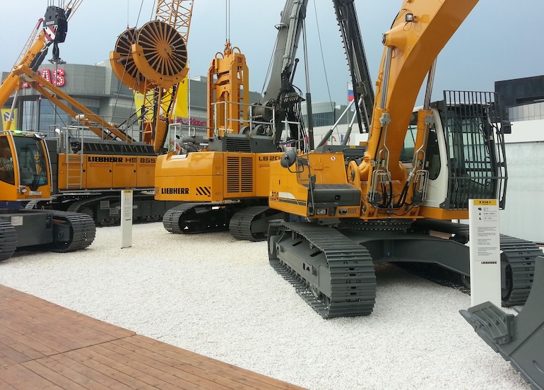 EquipmentDay Construction Equipment Reviews