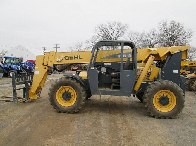 2015 Used GEHL RS8-44 Telescopic Handler Fort Smith - photo 2
