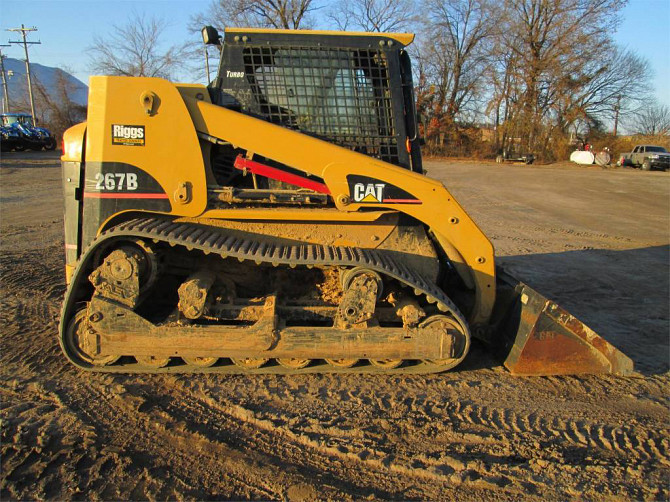 2005 Used CATERPILLAR 267B Skid Steer Loader Fort Smith - photo 3