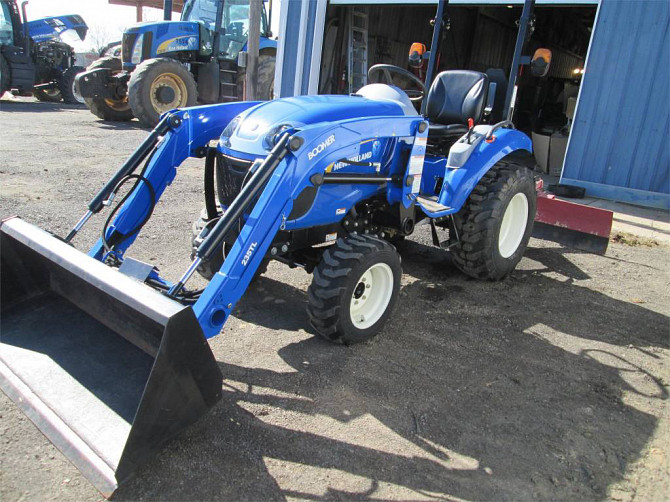 2012 Used NEW HOLLAND BOOMER 25 Compact Tractor Fort Smith - photo 1