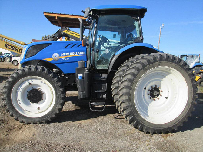 2016 Used NEW HOLLAND T7.260 Tractor Fort Smith - photo 3