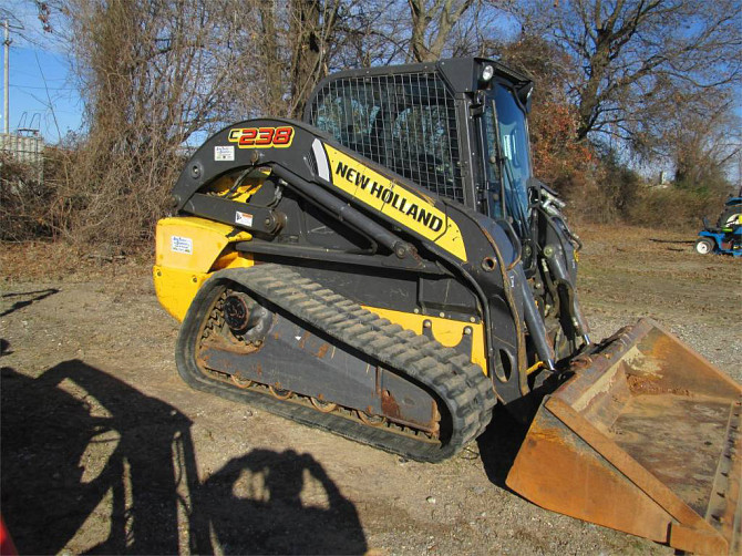 2013 Used NEW HOLLAND C238 Skid Steer Fort Smith - photo 1