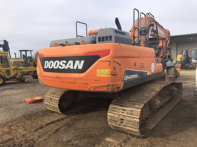2015 Used DOOSAN DX255 LC-5 Excavator Montrose - photo 3