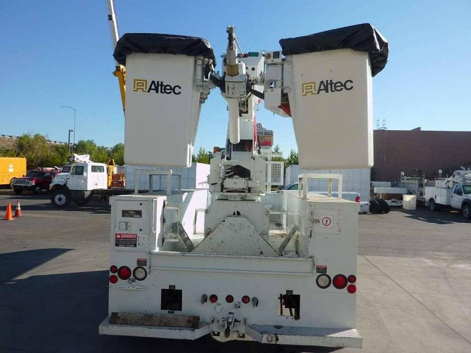 2000 Used ALTEC AM855 Bucket Truck Norco - photo 3