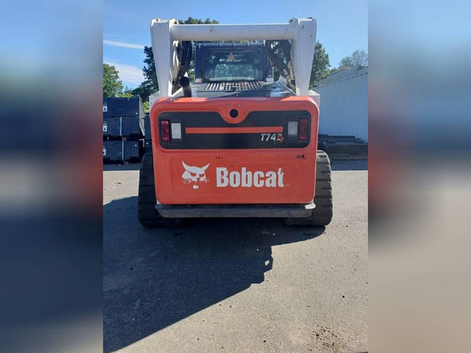 2019 Bobcat T740 Track Loader East Hartford - photo 2