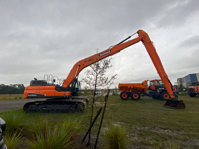 2019 Doosan DX300LC-5 Excavator Jacksonville, Florida - photo 4