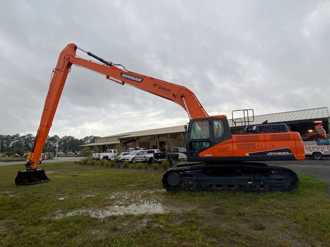 2019 Doosan DX300LC-5 Excavator Jacksonville, Florida - photo 3