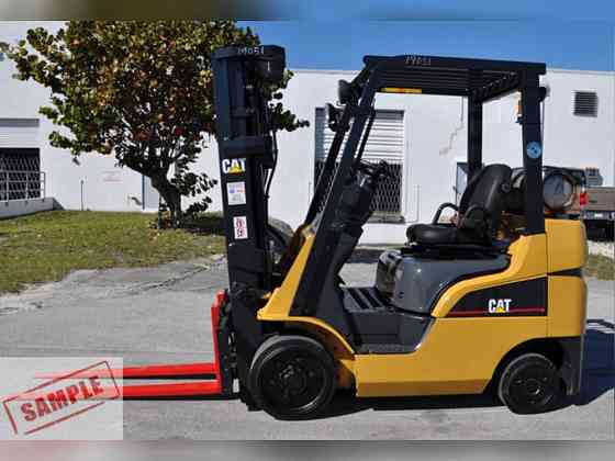Used CATERPILLAR FGC25N Forklift Fort Lauderdale