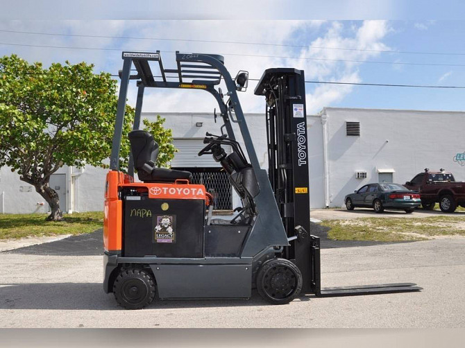 2009 Used TOYOTA 7FBCU15 Forklift Fort Lauderdale - photo 1