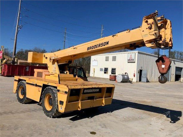 2013 Used BRODERSON IC200-3H Crane Pooler - photo 3