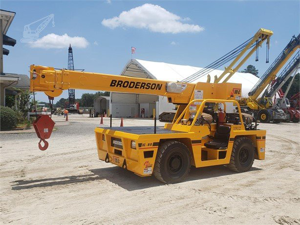 2010 Used BRODERSON IC80-3G Crane Pooler - photo 2