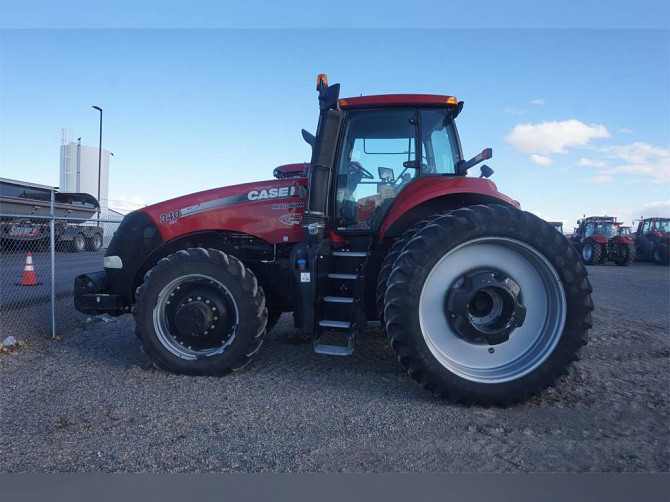 2014 Used CASE IH MAGNUM 340 CVT Tractor Twin Falls - photo 3