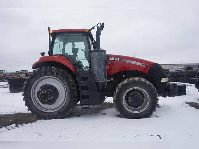 2014 Used CASE IH MAGNUM 340 CVT Tractor Twin Falls - photo 4