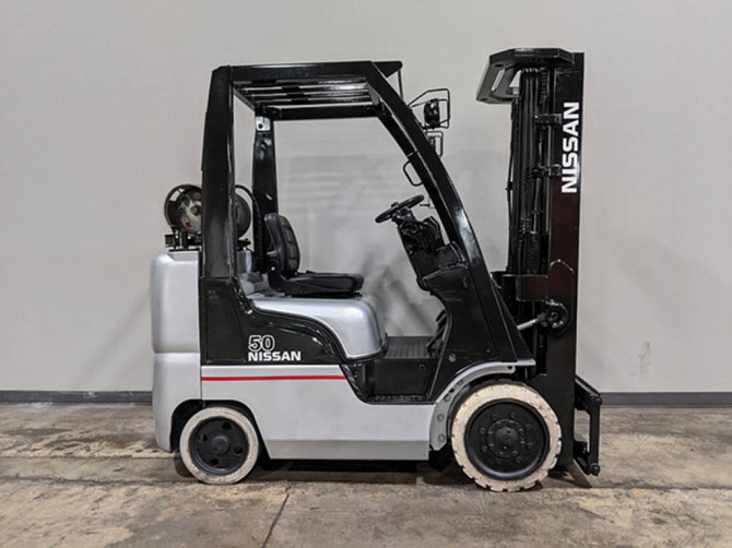 2007 Used NISSAN CF50 Forklift Cary, Illinois - photo 1