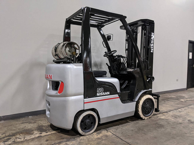 2007 Used NISSAN CF50 Forklift Cary, Illinois - photo 4