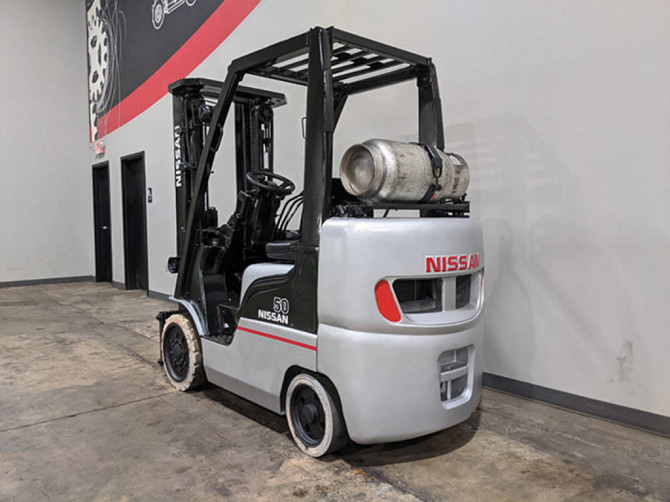 2007 Used NISSAN CF50 Forklift Cary, Illinois - photo 3