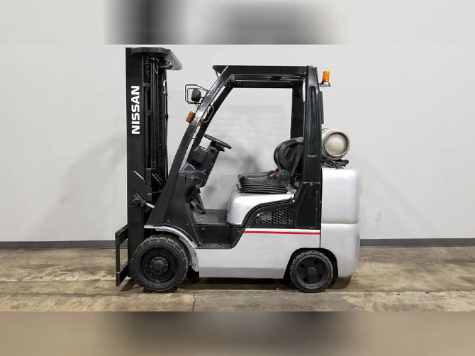 2013 Used NISSAN CF60 Forklift Cary, Illinois - photo 2