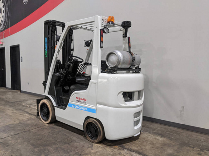 2014 Used NISSAN CF55 Forklift Cary, Illinois - photo 3
