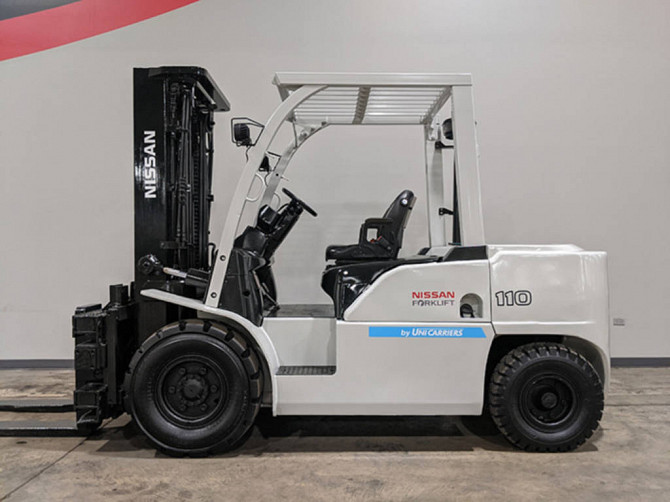 2014 Used NISSAN PFD110Y Forklift Cary, Illinois - photo 2