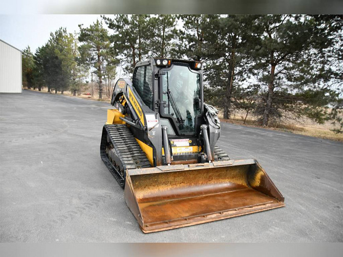 2019 Used NEW HOLLAND C237 Skid Steer Chicago - photo 2
