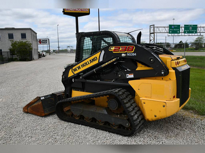 2018 Used NEW HOLLAND C238 Skid Steer Chicago - photo 2