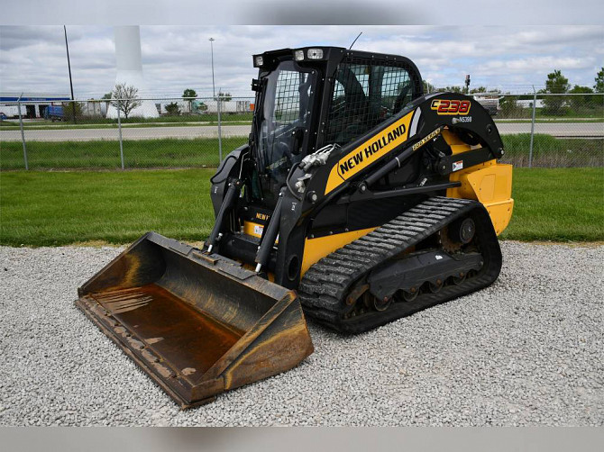 2018 Used NEW HOLLAND C238 Skid Steer Chicago - photo 1