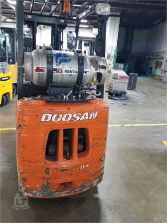 2015 Used DOOSAN GC18S-5 Forklift Indianapolis - photo 3
