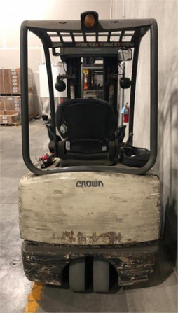 2004 Used CROWN SC4020-30 Forklift Chicago - photo 3