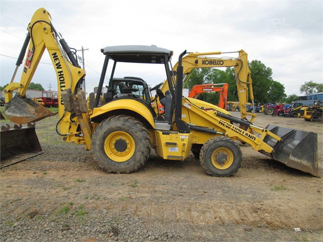 2016 Used NEW HOLLAND B95C Backhoe Fort Smith - photo 3