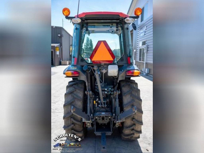 2018 Used KUBOTA M4N-071HDC12 Tractor Bellingham - photo 3