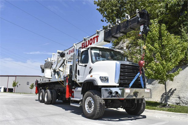 2016 ELLIOTT E145 Truck-Mounted Crane On 2016 FREIGHTLINER 108SD Kansas City, Missouri - photo 2