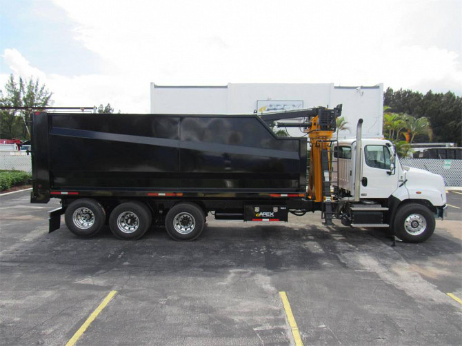 2020 New FREIGHTLINER 114SD Grapple Truck West Palm Beach - photo 2