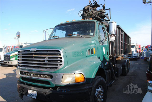 2006 Used STERLING LT9500 Grapple Truck Memphis - photo 4