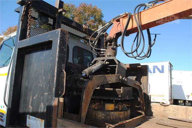 2005 Used STERLING LT9500 Grapple Truck Memphis - photo 3