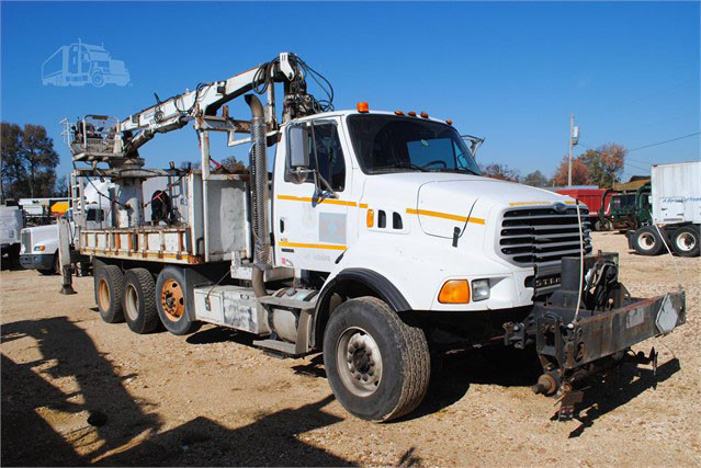 2006 Used STERLING L8500 Grapple Truck Memphis - photo 1