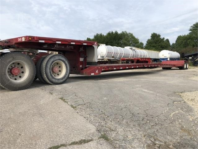 2014 Used XL SPECIALIZED 70 MDE Lowboy Trailer Des Moines, Iowa - photo 2