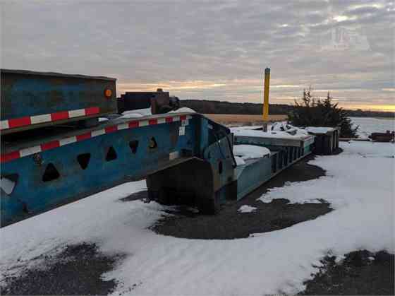 1995 Used TRAIL KING 50 TON Lowboy Trailer WITH PROP DECK AND 56' FLAT DECK Iowa City