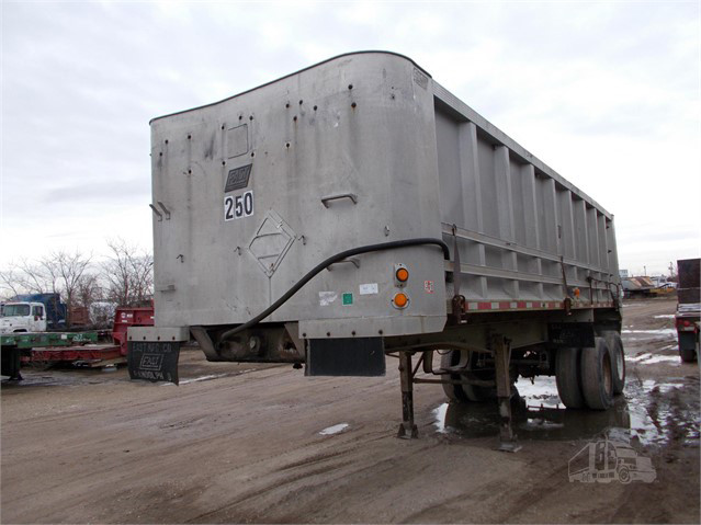 Used 1979 EAST 26 ft Dump Trailer Galesburg - photo 4