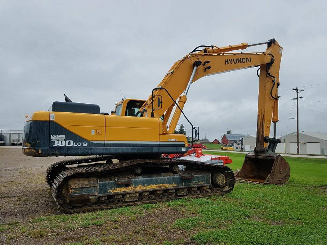 USED 2010 HYUNDAI ROBEX 380 LC-9 Excavator Caledonia - photo 1