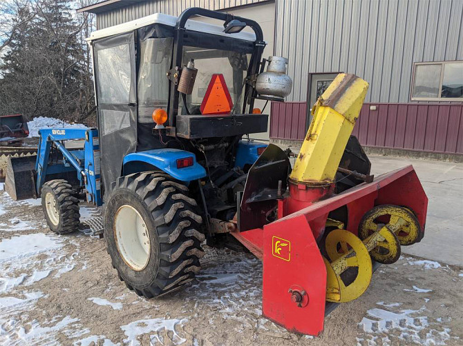 USED 1997 NEW HOLLAND 1630 TRACTOR Caledonia - photo 3