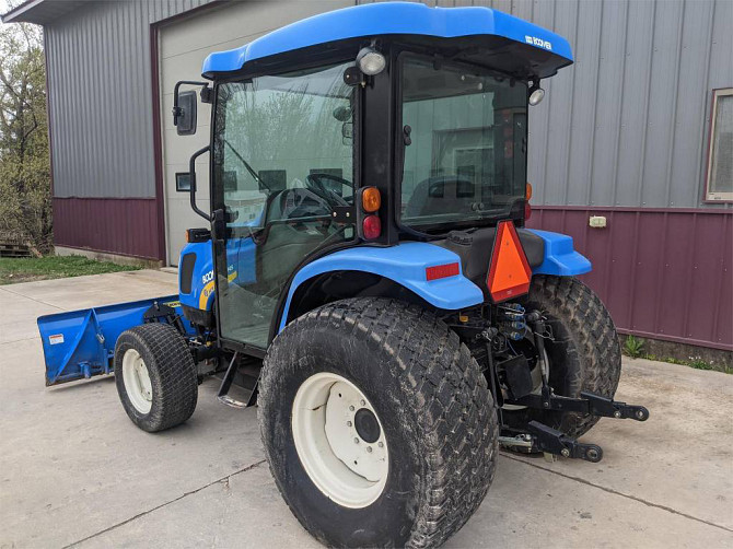USED 2008 NEW HOLLAND BOOMER 3045 TRACTOR Caledonia - photo 3