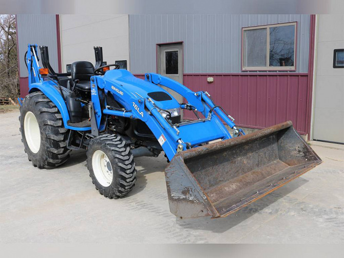 USED 2003 NEW HOLLAND TC35D TRACTOR Caledonia - photo 3
