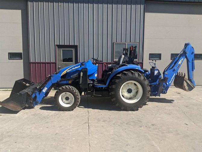 USED 2009 NEW HOLLAND BOOMER 3045 TRACTOR Caledonia - photo 1