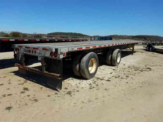 USED 1998 UTILITY 102"X48' Flatbed Trailer Rochester, Minnesota