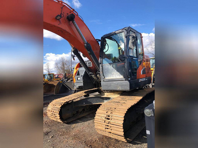 USED 2018 DOOSAN DX235 LCR-5 Excavator Piscataway - photo 4