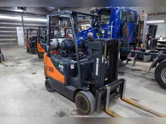 USED 2013 Doosan GC25P-5 Forklift New York City