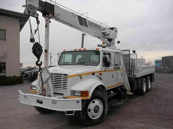 USED 2000 INTERNATIONAL 4900 Crane Truck Caledonia