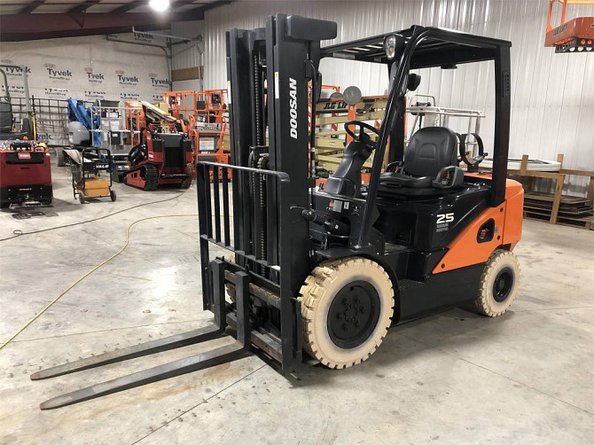 USED 2019 DOOSAN G25P-7 Forklift Syracuse, New York - photo 2