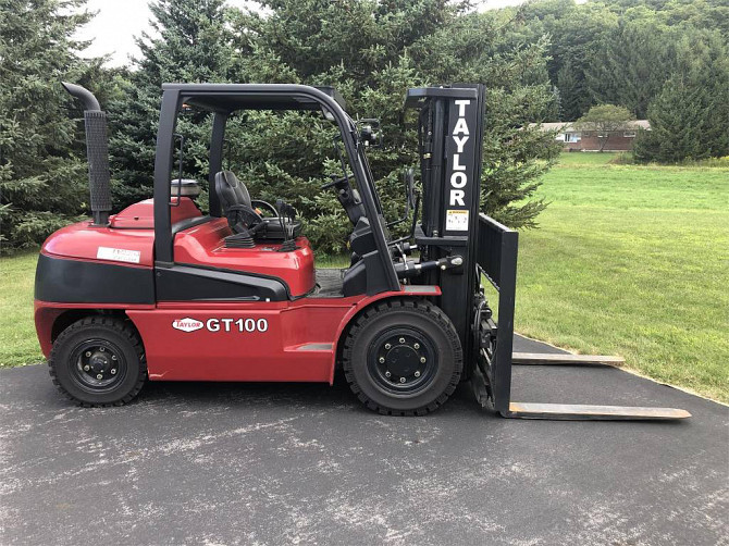 USED 2019 TAYLOR GT100 Forklift Syracuse, New York - photo 3