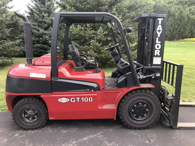 USED 2019 TAYLOR GT100 Forklift Syracuse, New York - photo 2